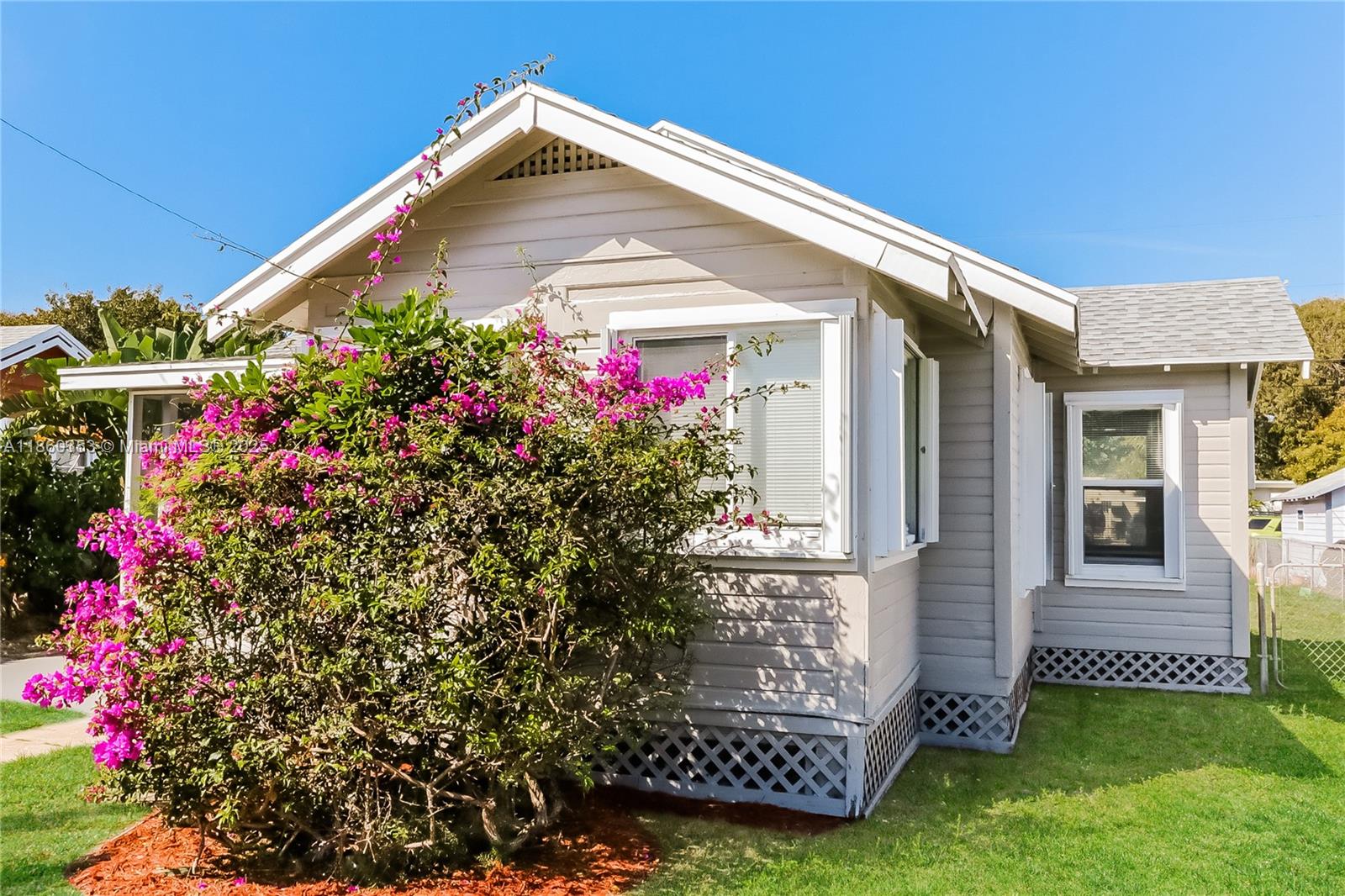 LAKE WORTH TOWN OF ADD 1 - Residential Lease