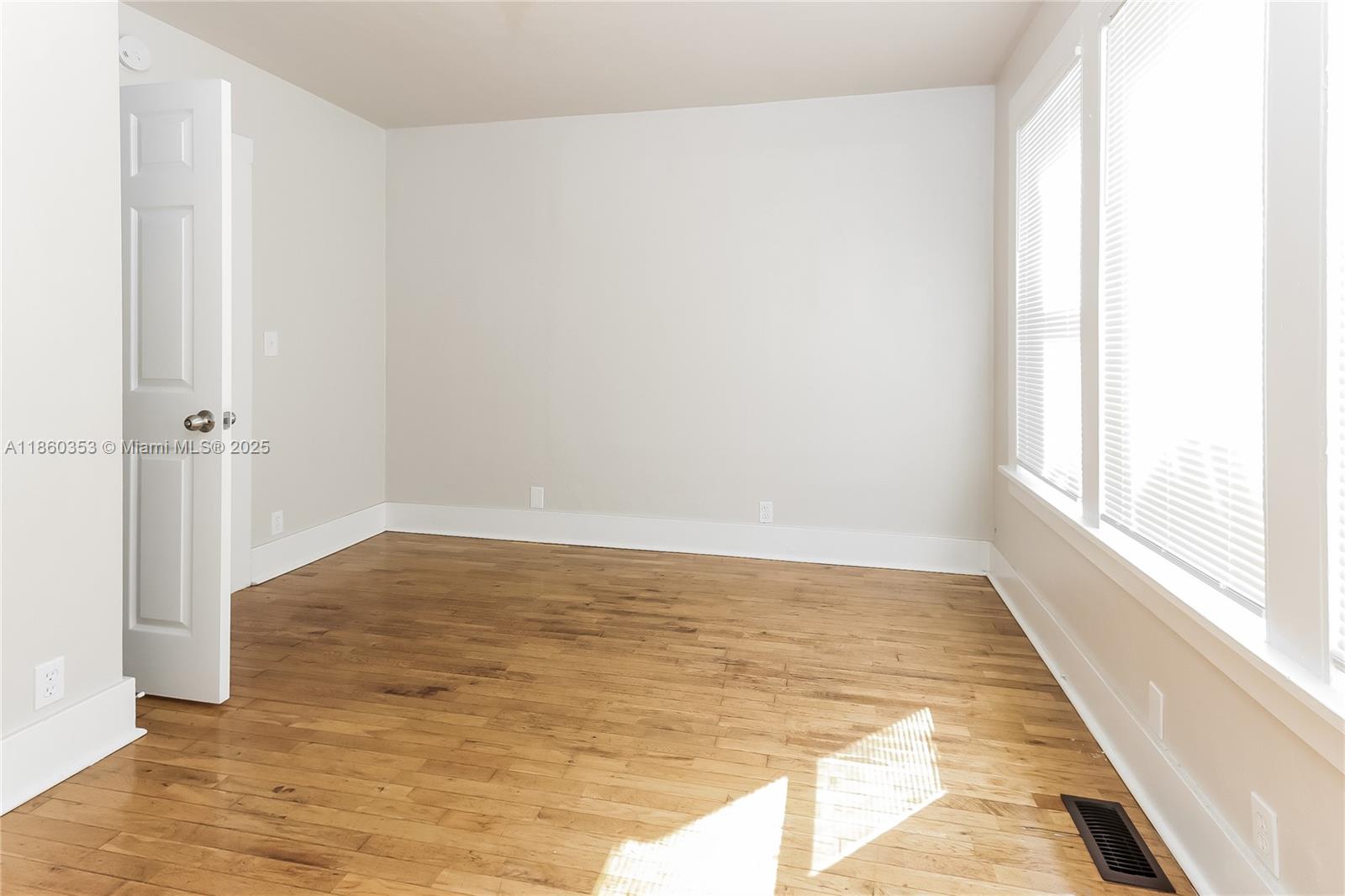 LAKE WORTH TOWN OF ADD 1 - Residential Lease