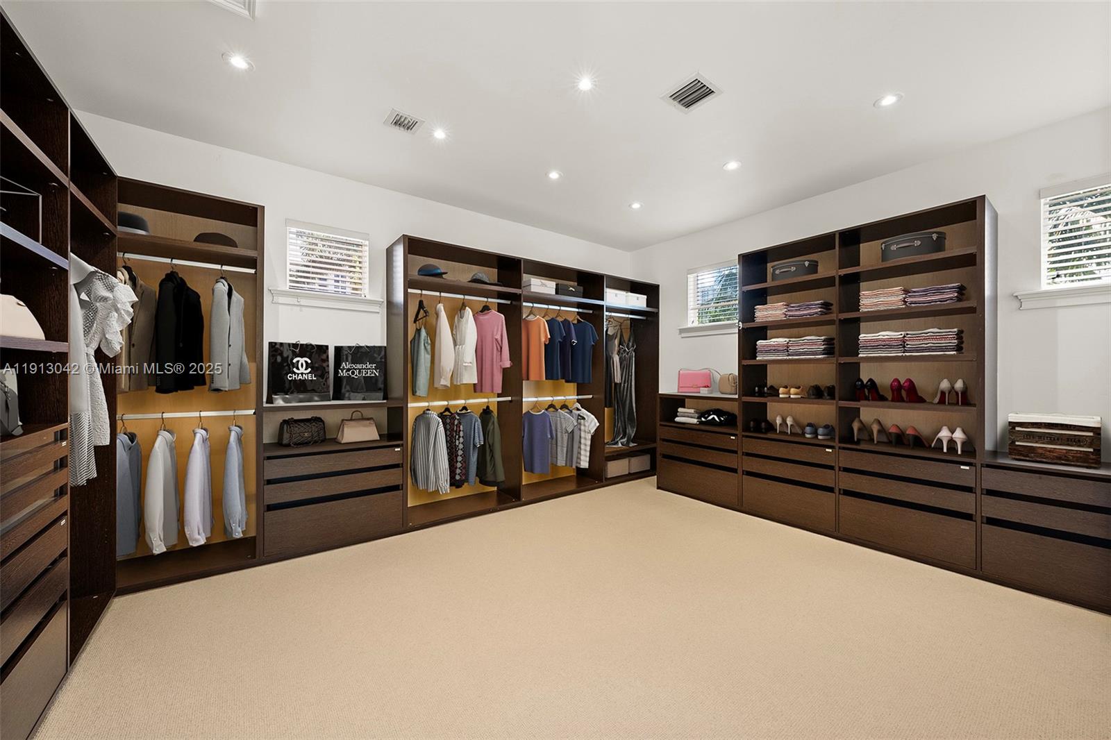 THREE ISLANDS 3RD SECTION - Residential