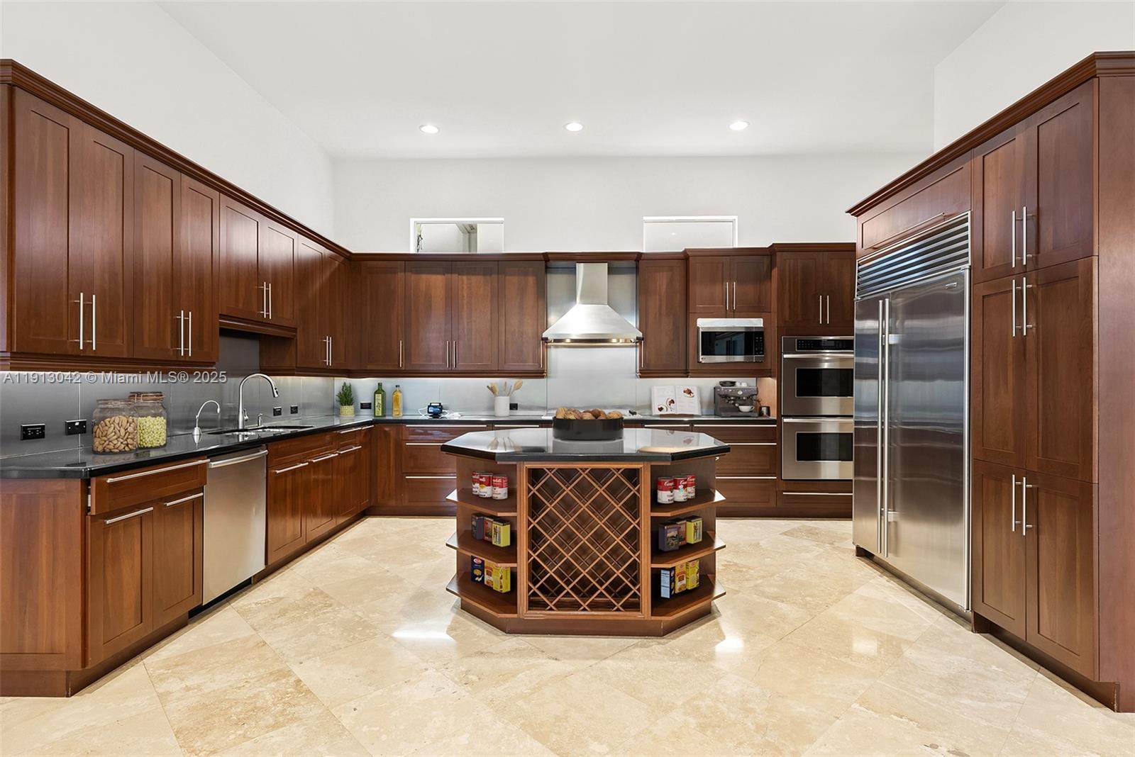 THREE ISLANDS 3RD SECTION - Residential