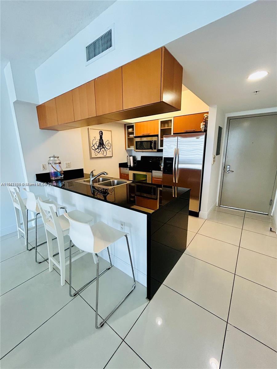 1750 N Bayshore Dr 3609