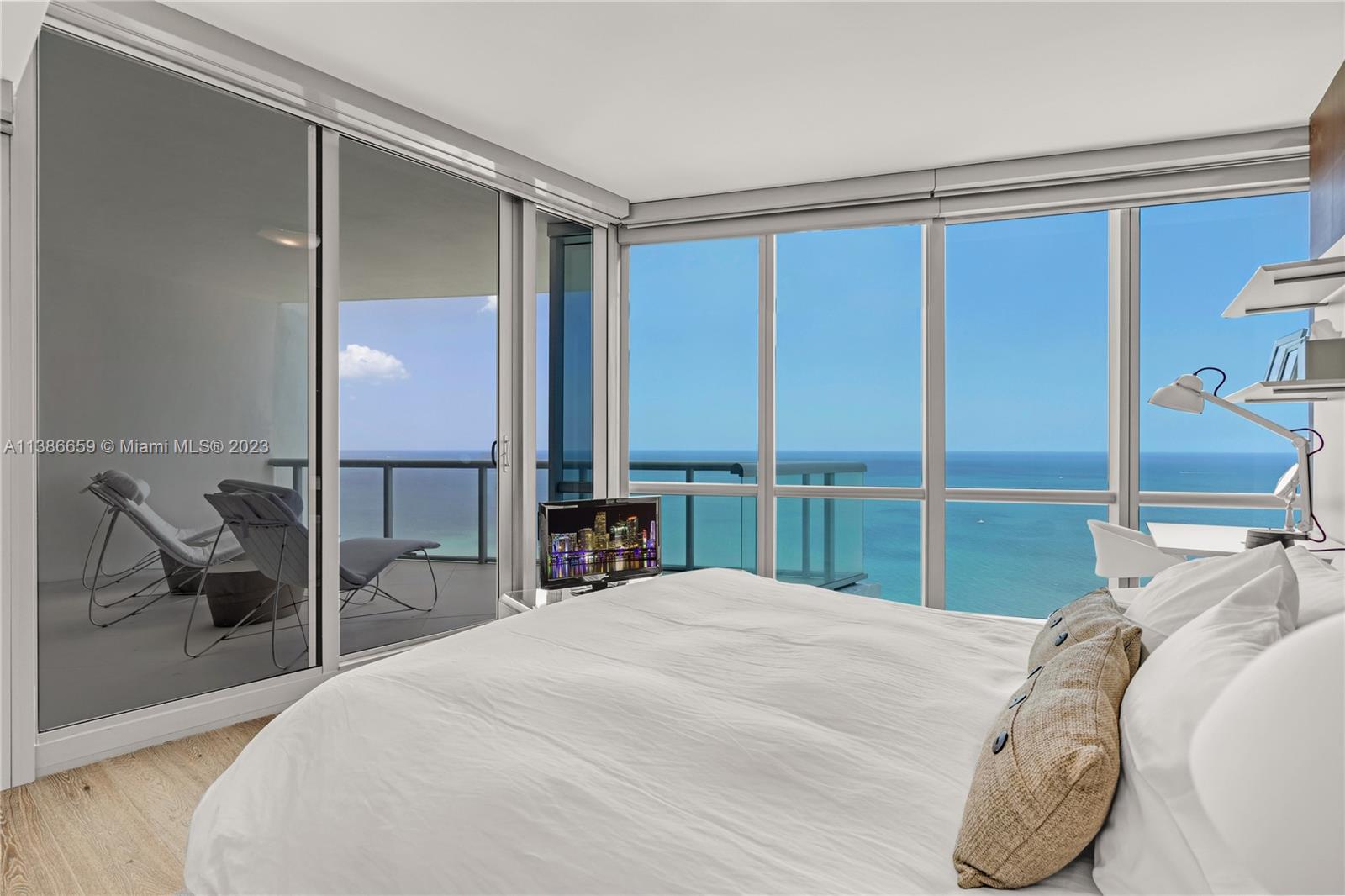 JADE OCEAN CONDO - Residential