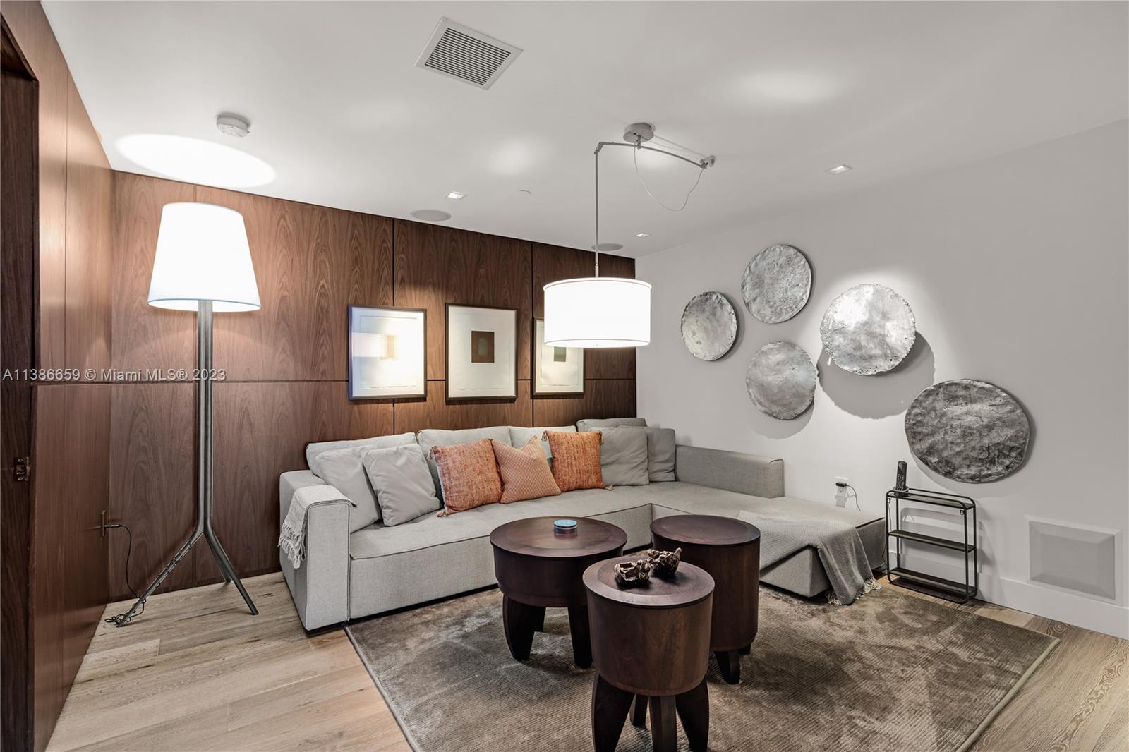 JADE OCEAN CONDO - Residential