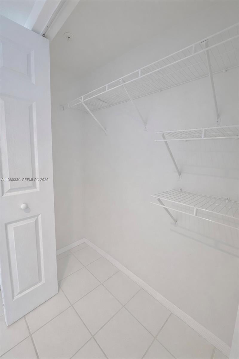 THE MARK ON BRICKELL COND - Residential