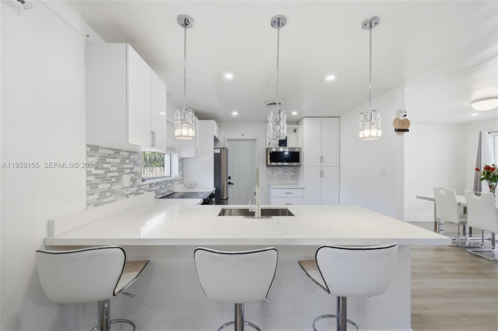 PLANTATION GARDENS 2ND SE - Residential