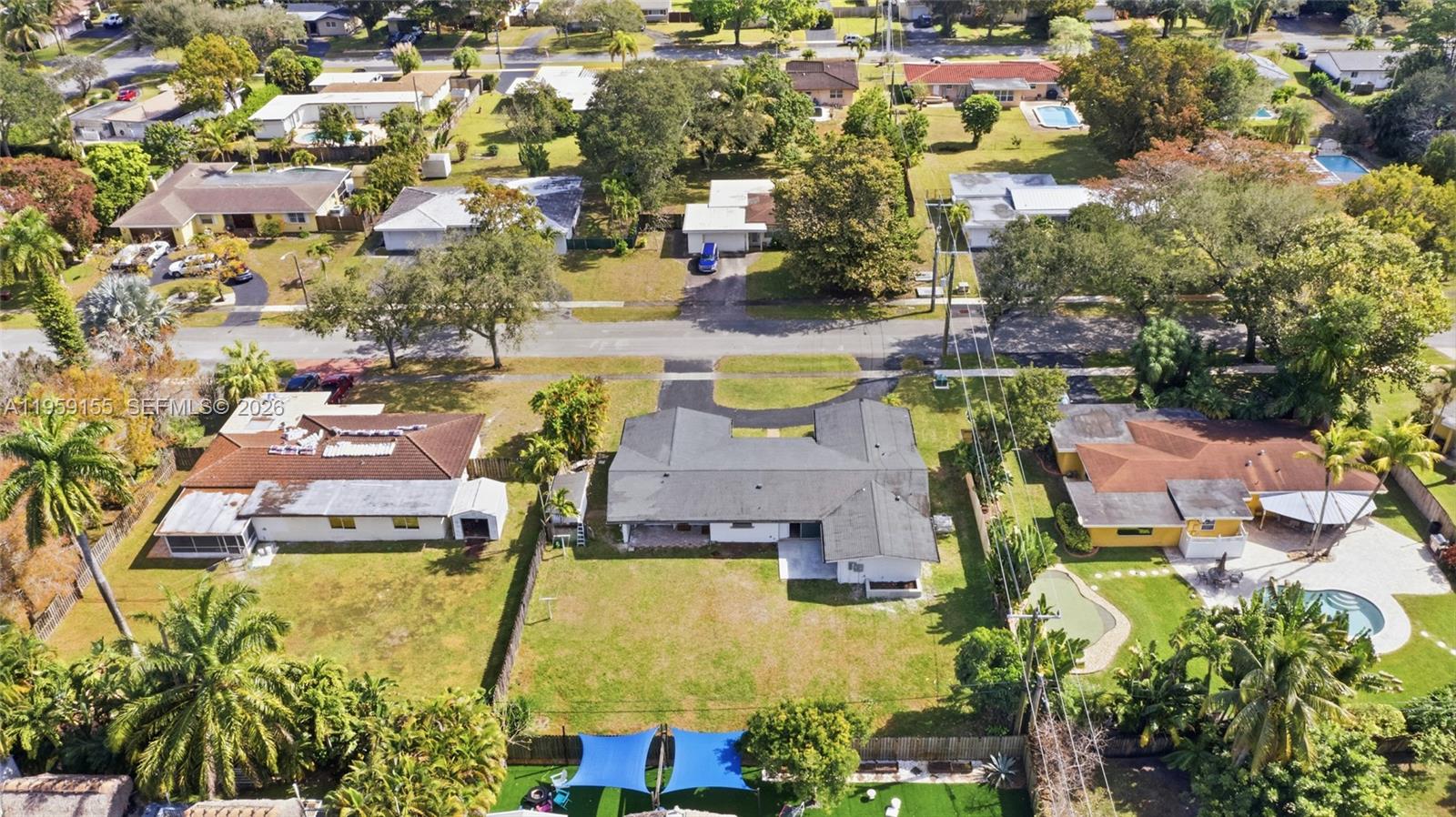 PLANTATION GARDENS 2ND SE - Residential