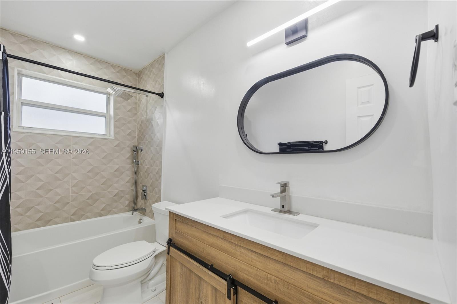 PLANTATION GARDENS 2ND SE - Residential