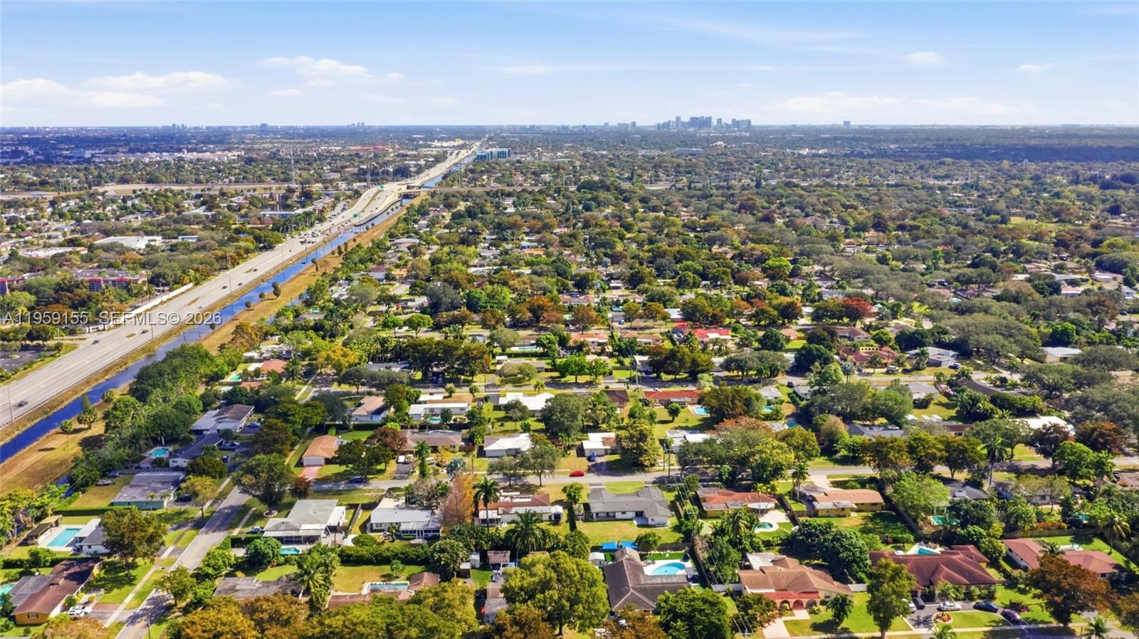 PLANTATION GARDENS 2ND SE - Residential