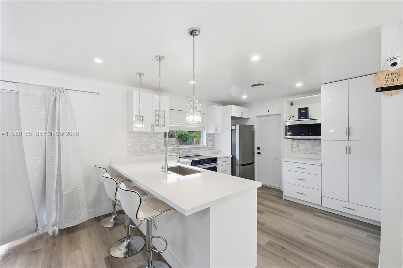 PLANTATION GARDENS 2ND SE - Residential