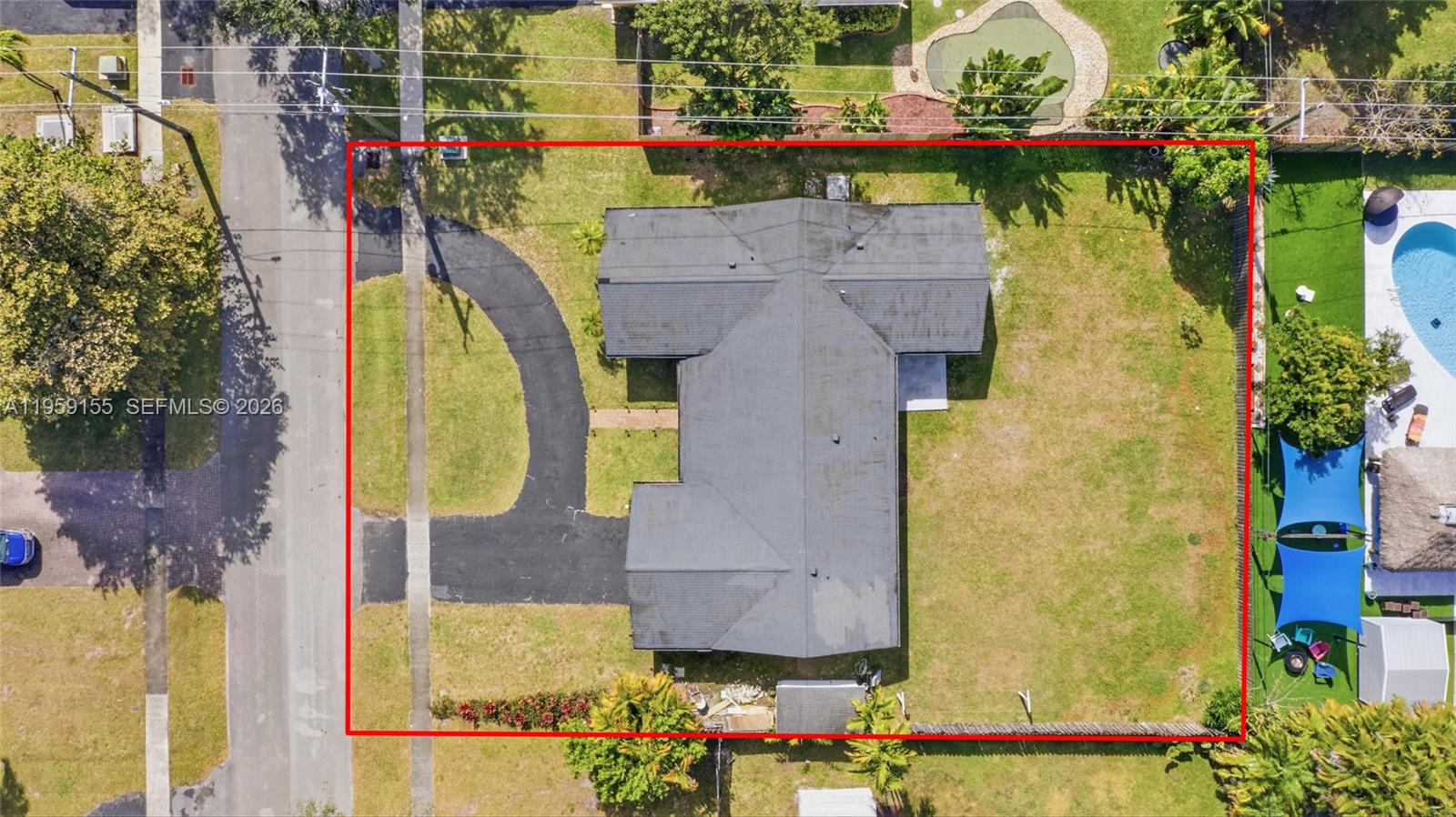 PLANTATION GARDENS 2ND SE - Residential