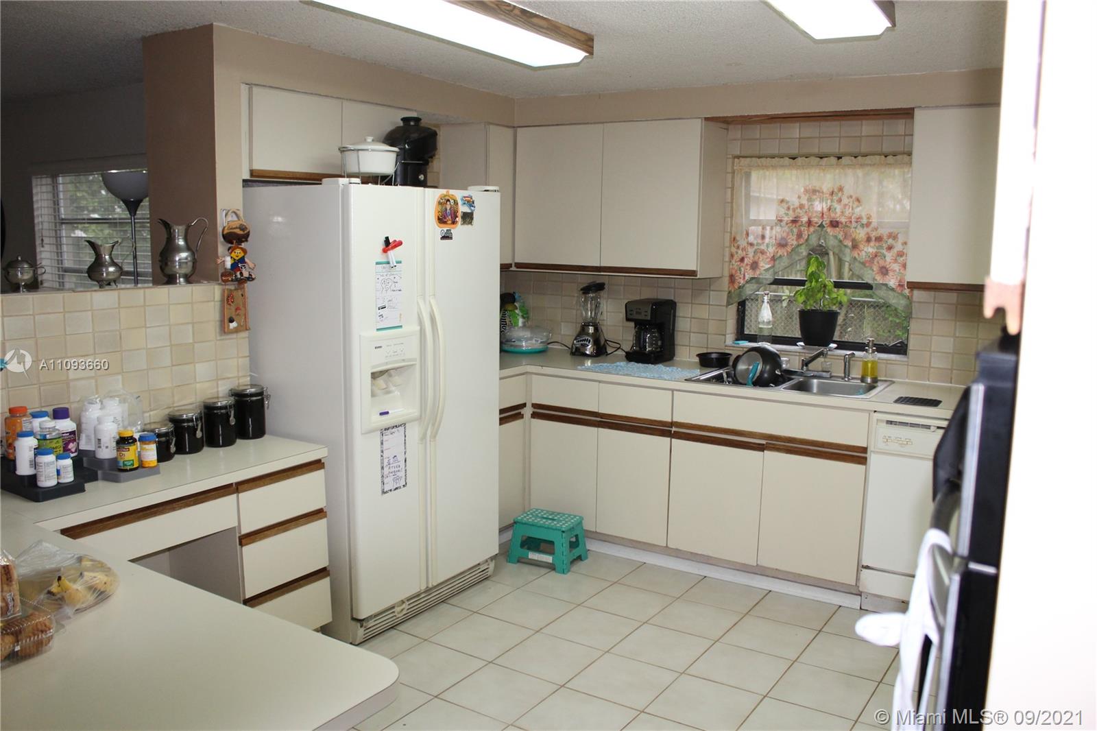 CORAL GABLES HEIGHTS - Residential