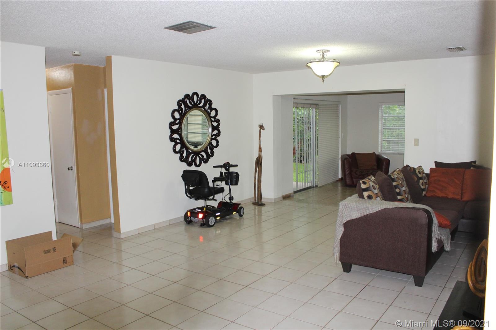 CORAL GABLES HEIGHTS - Residential