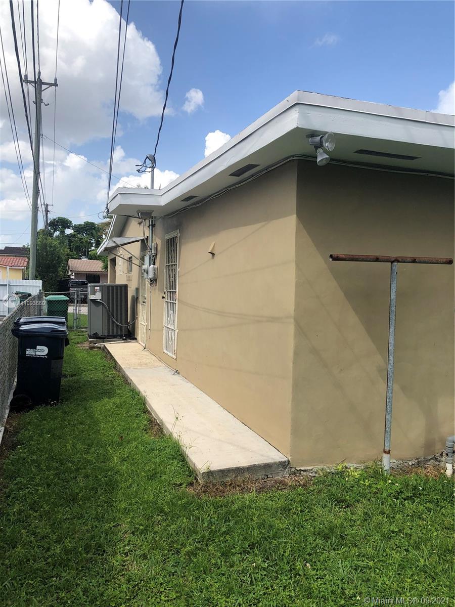 CORAL GABLES HEIGHTS - Residential