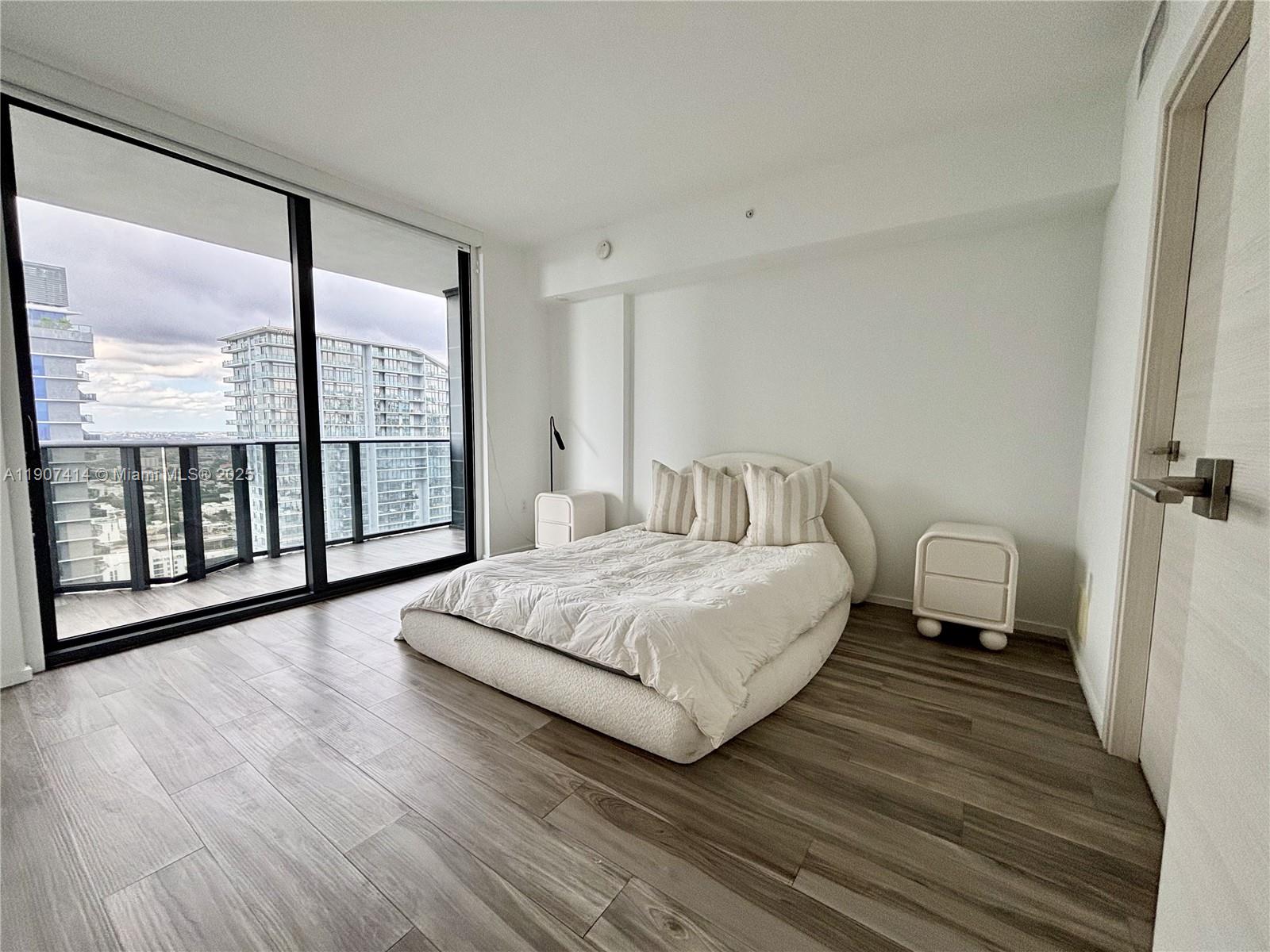801 SMA RESIDENCES CONDO - Residential Lease