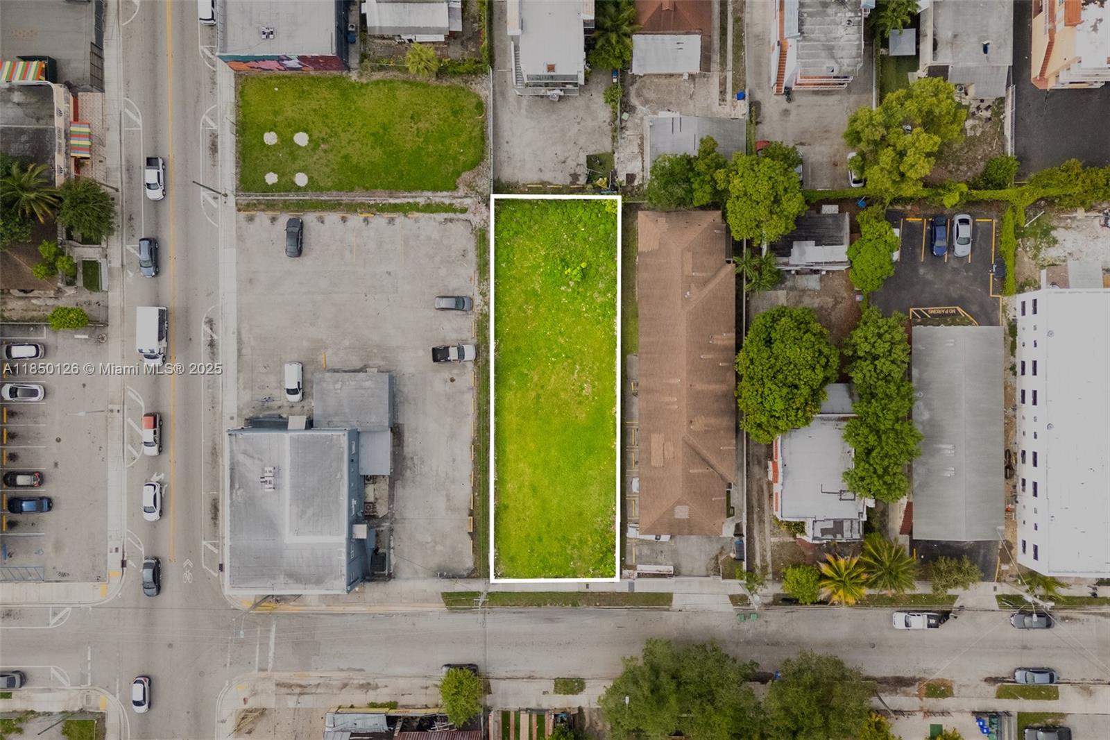 818 NW 3rd St