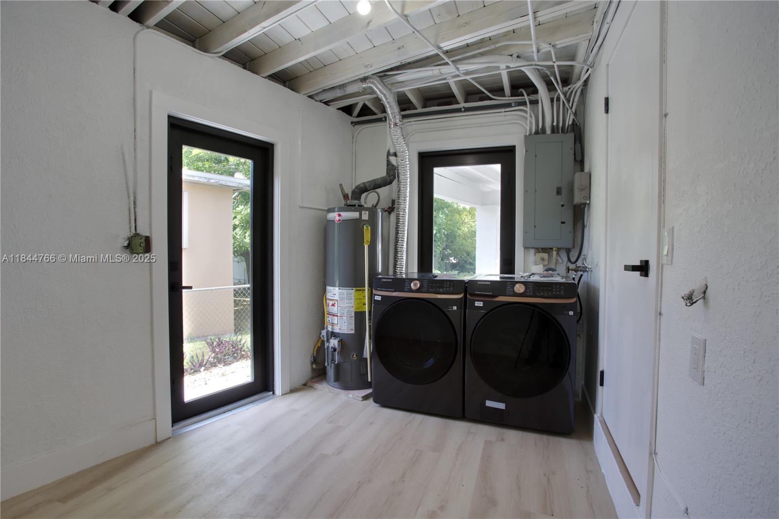 BREEZESWEPT ESTATES 1ST A - Residential