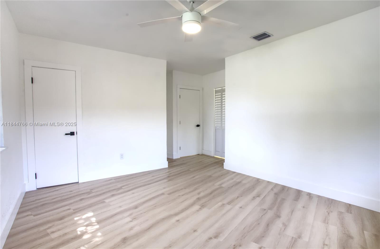 BREEZESWEPT ESTATES 1ST A - Residential