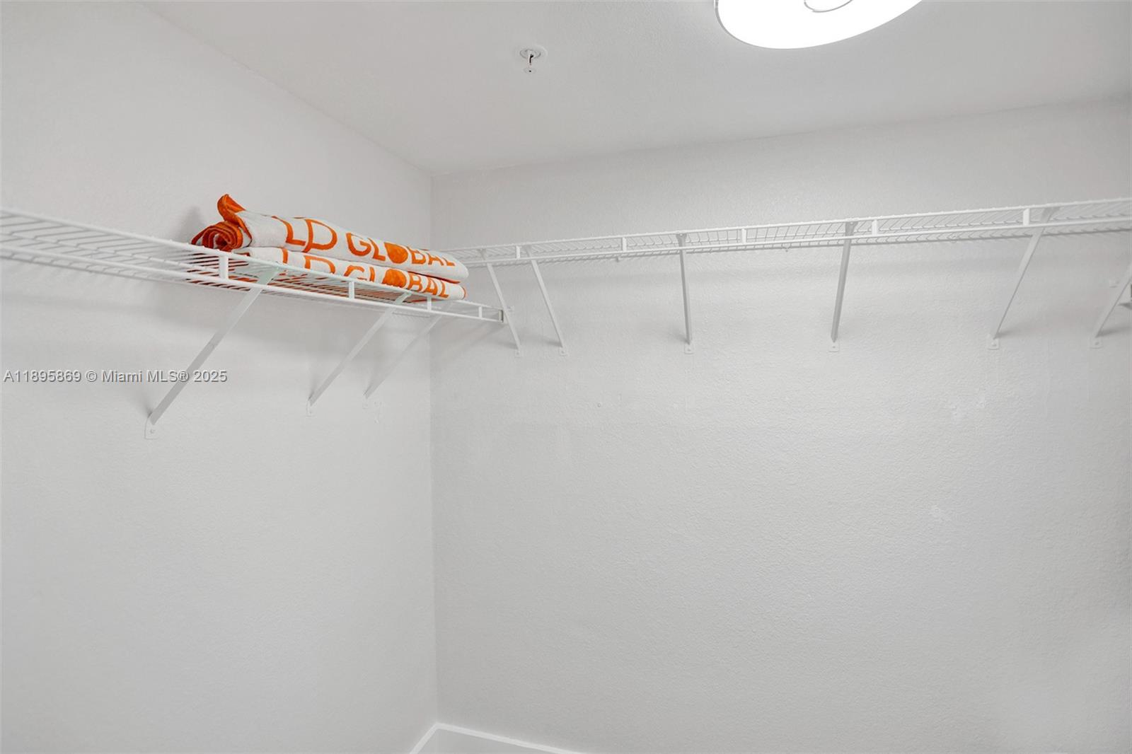WAVE CONDO - Residential Lease
