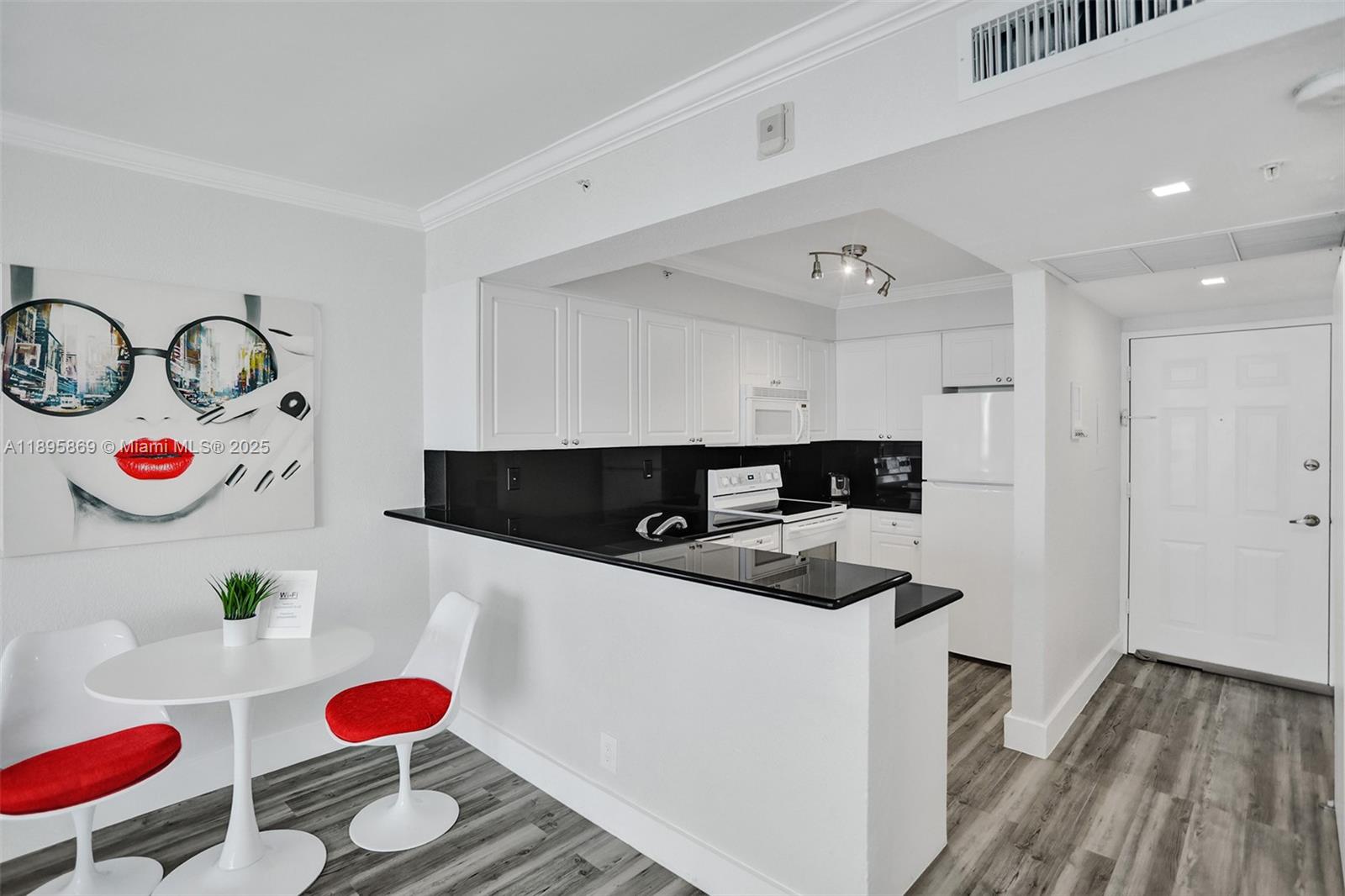WAVE CONDO - Residential Lease