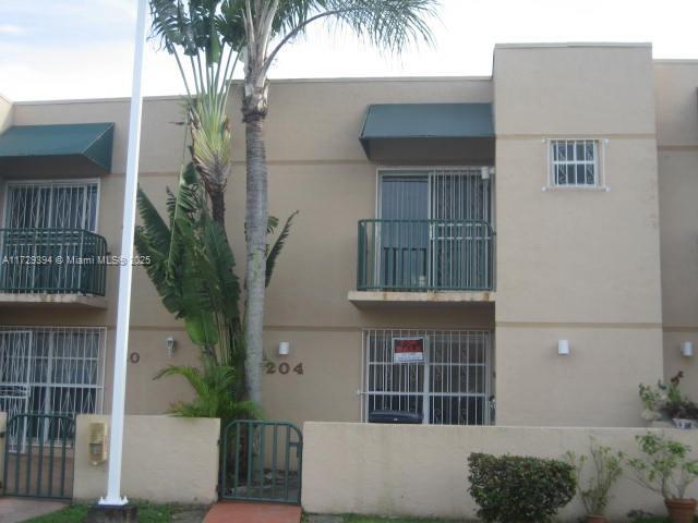 Rental Property at 12060 Sw 19 Ln 204, Miami, Broward County, Florida - Bedrooms: 3 
Bathrooms: 3  - $3,000 MO.