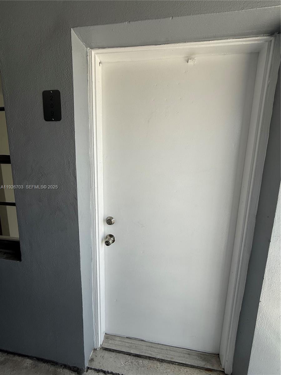 MELROSE MANOR - Residential Lease