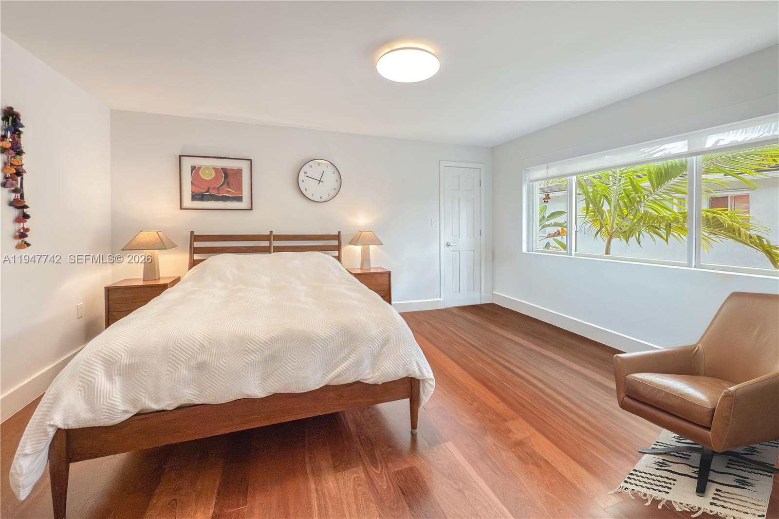 MOULIN ROUGE CONDO - Residential