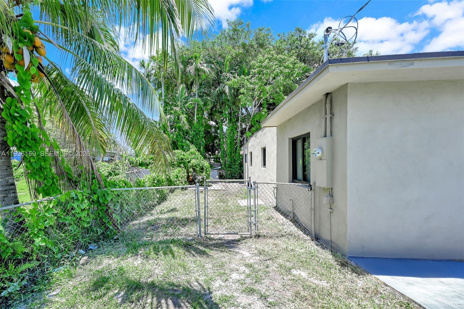 BELLCAMP MANOR - Residential