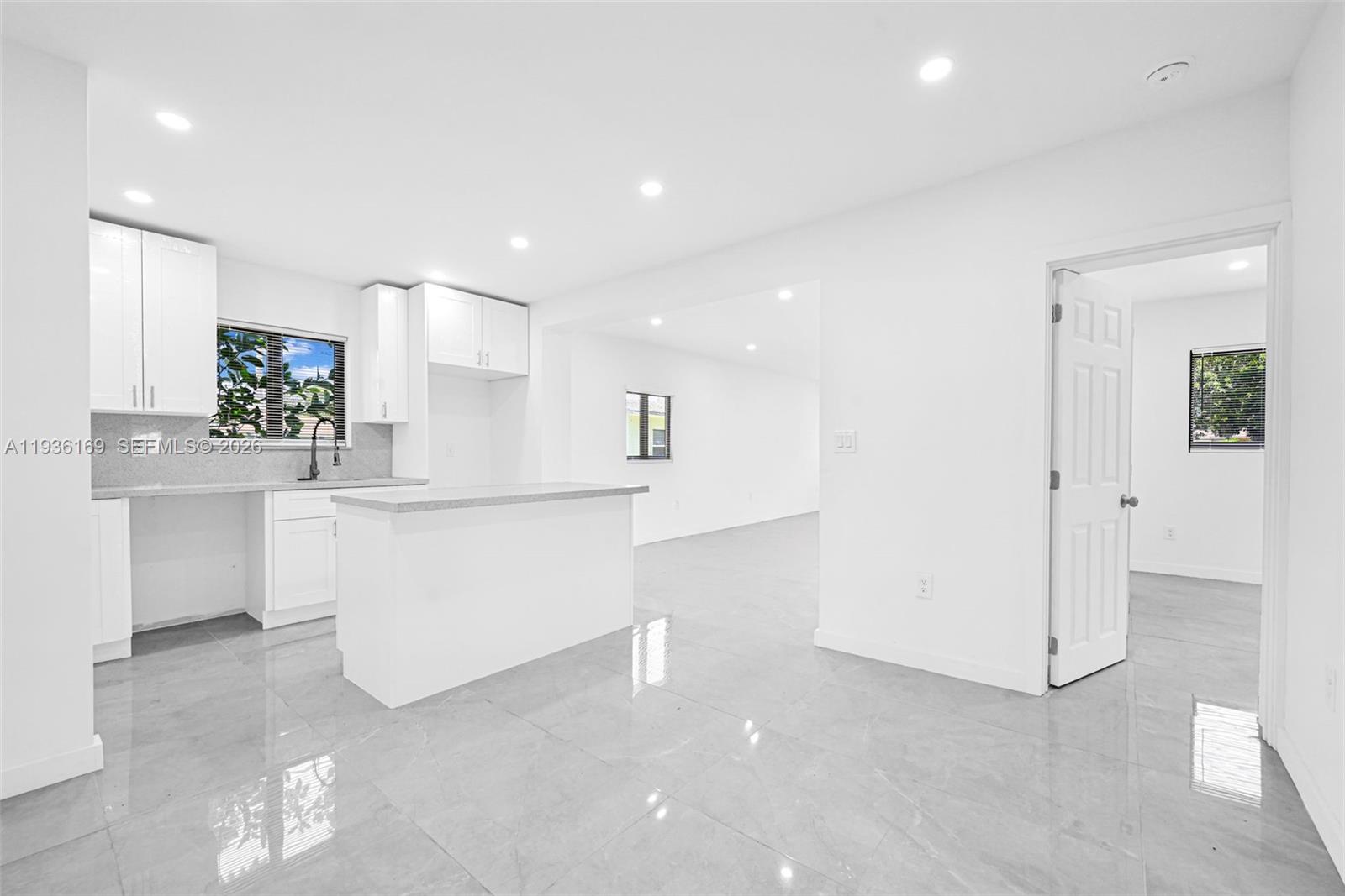 BELLCAMP MANOR - Residential