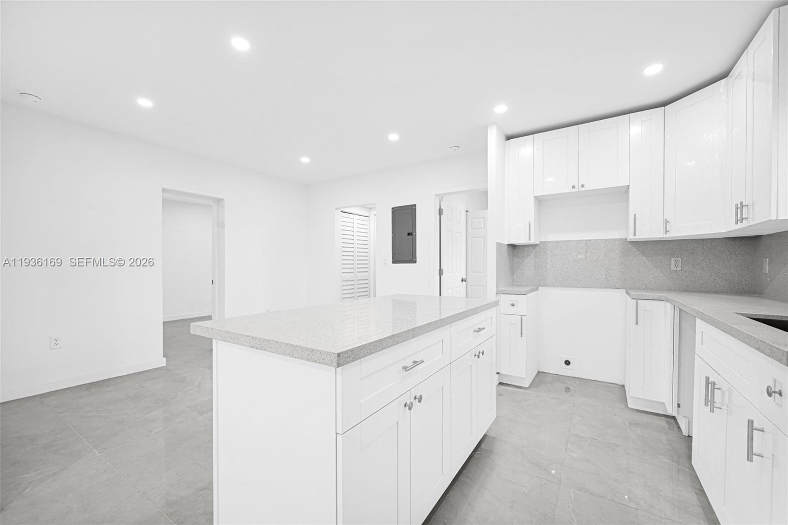 BELLCAMP MANOR - Residential