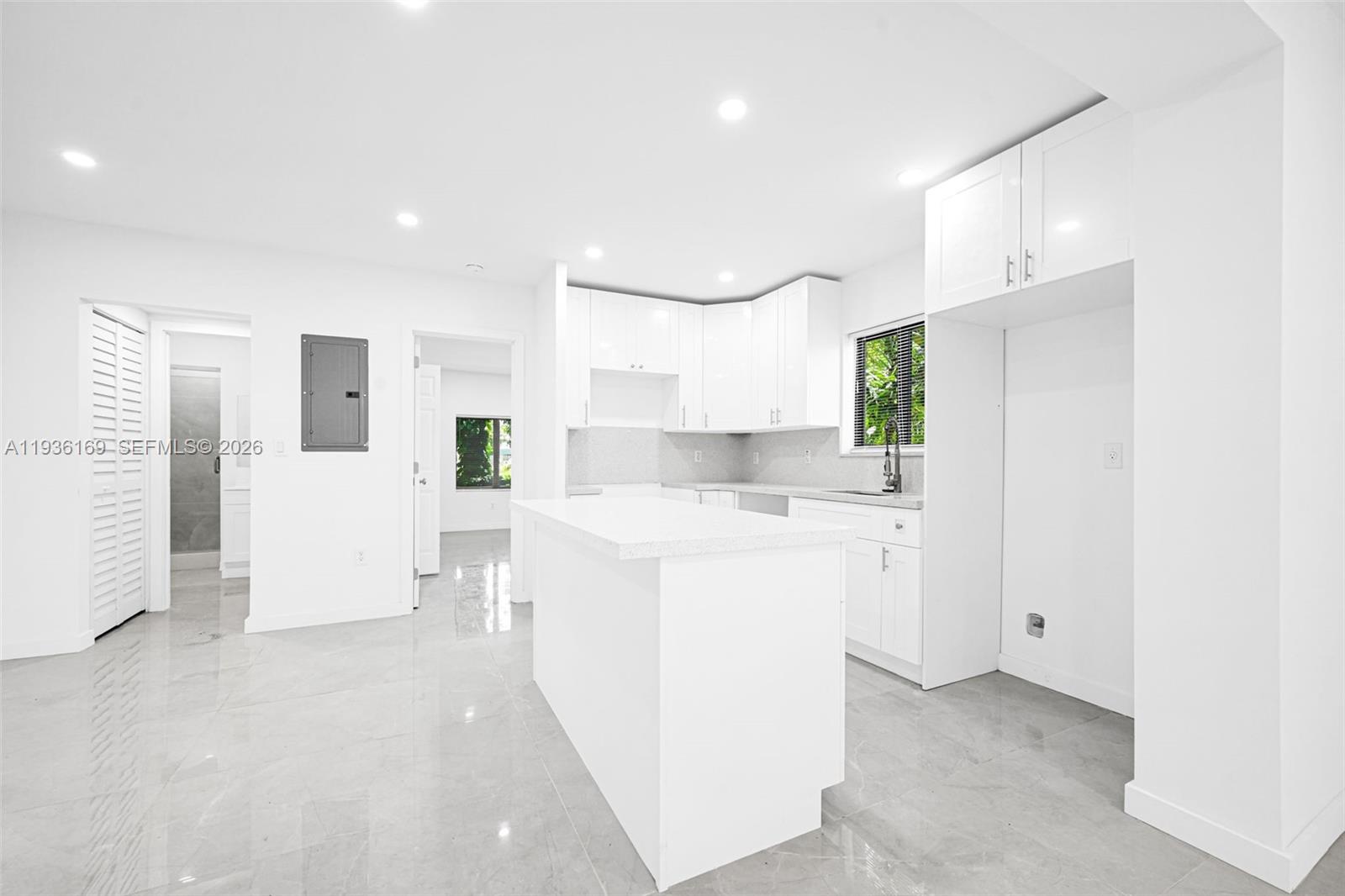 BELLCAMP MANOR - Residential