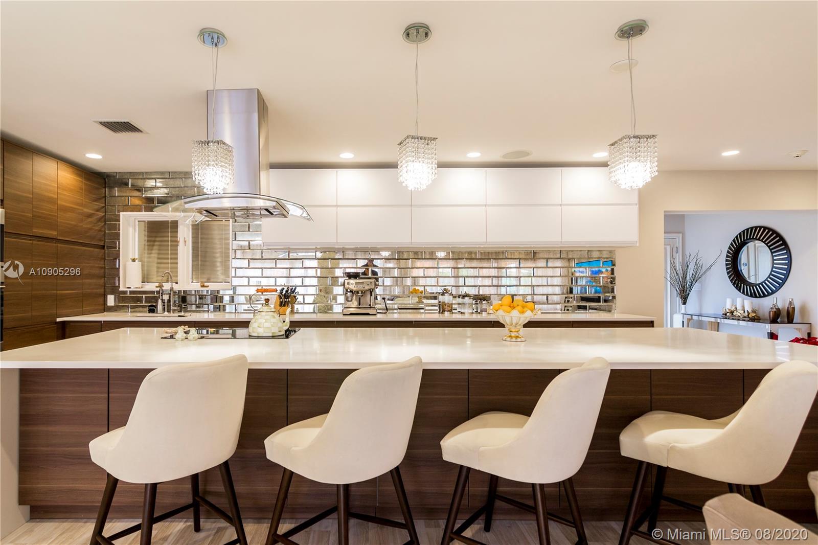 PELICAN ISLE - Residential