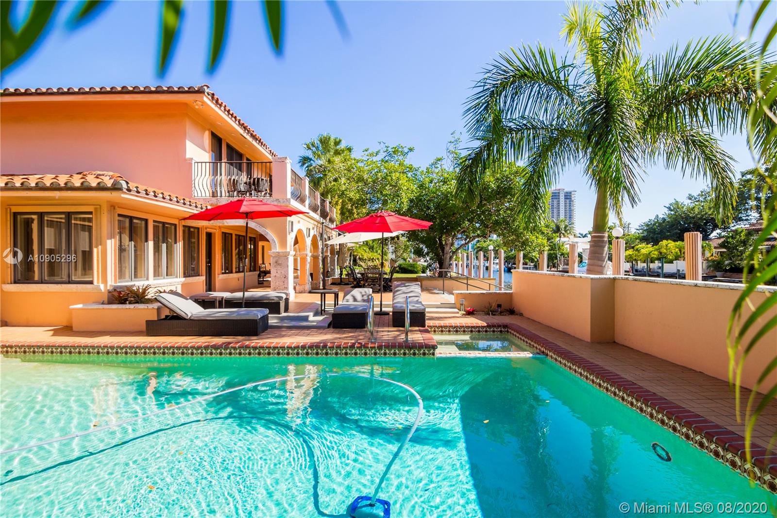 PELICAN ISLE - Residential