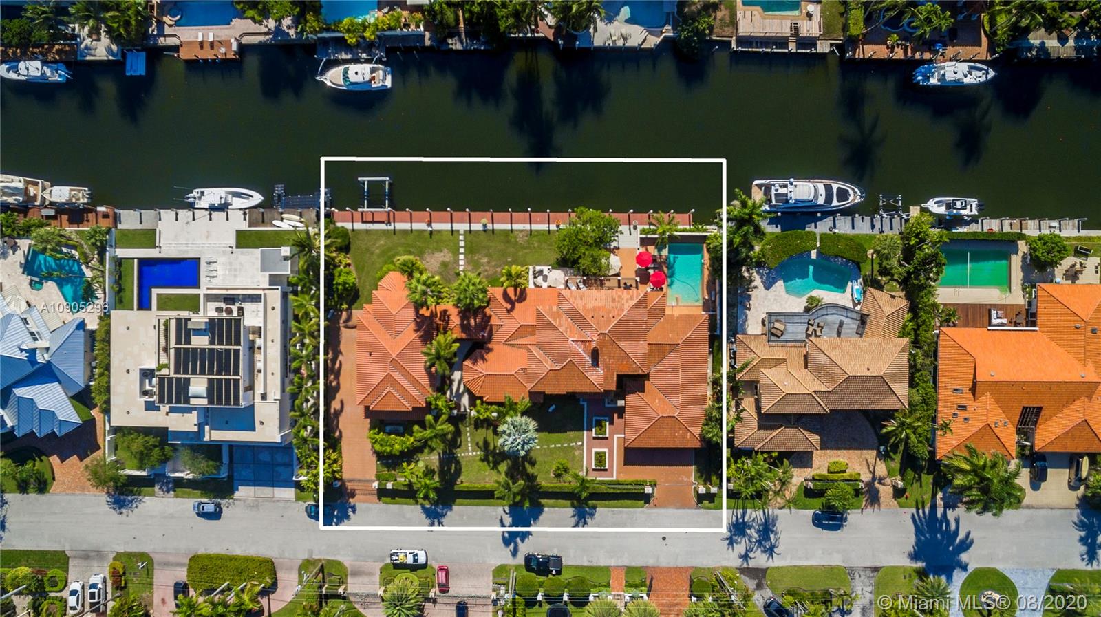 PELICAN ISLE - Residential