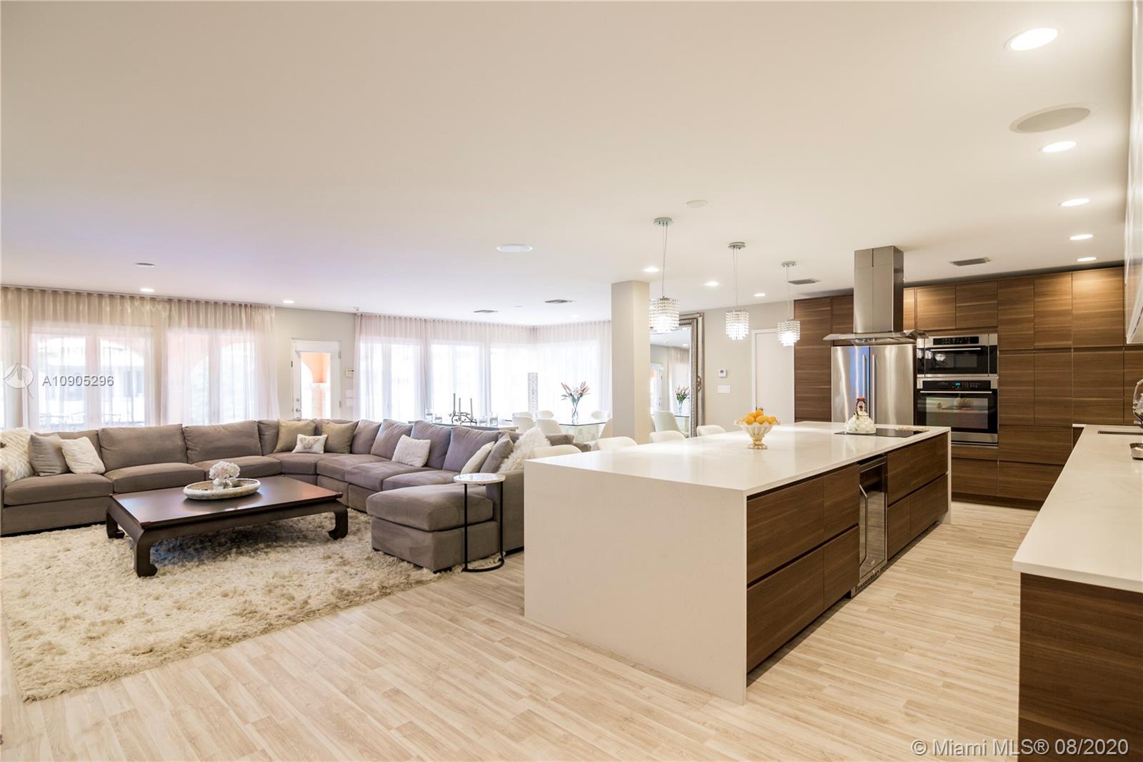 PELICAN ISLE - Residential