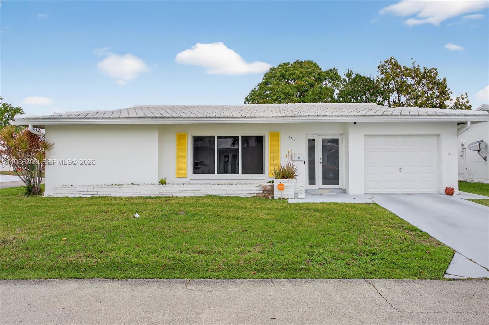 MAINLANDS OF TAMARAC LAKE - Residential