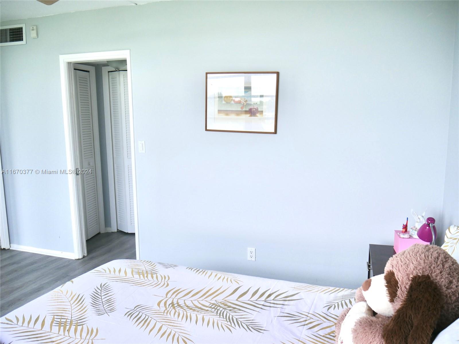 NO 18 PALM-AIRE COUNTRY C - Residential Lease