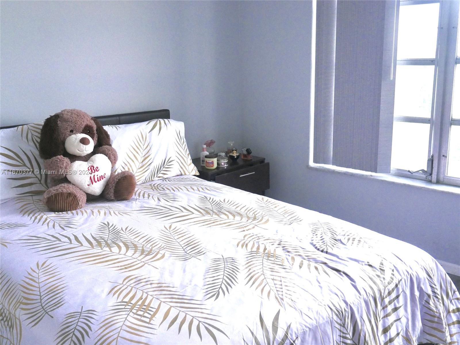 NO 18 PALM-AIRE COUNTRY C - Residential Lease