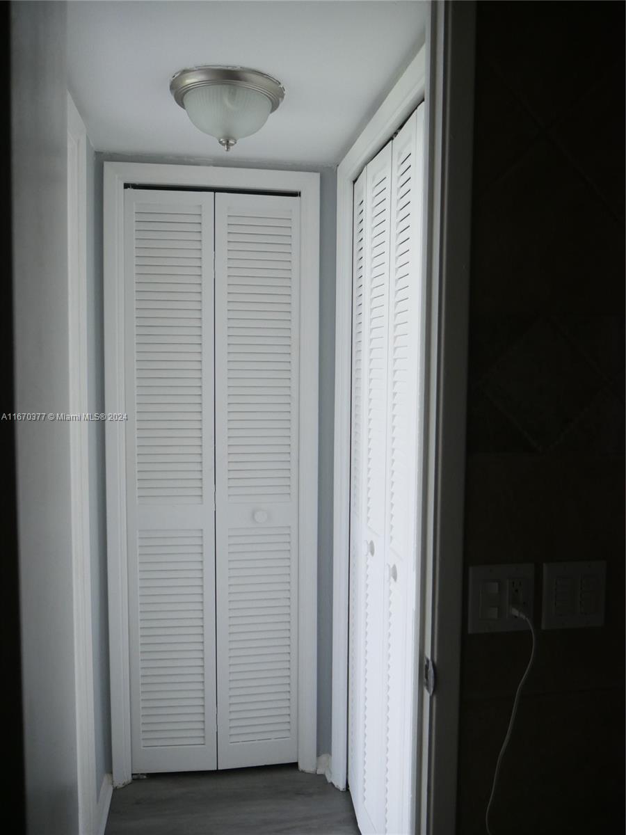 NO 18 PALM-AIRE COUNTRY C - Residential Lease