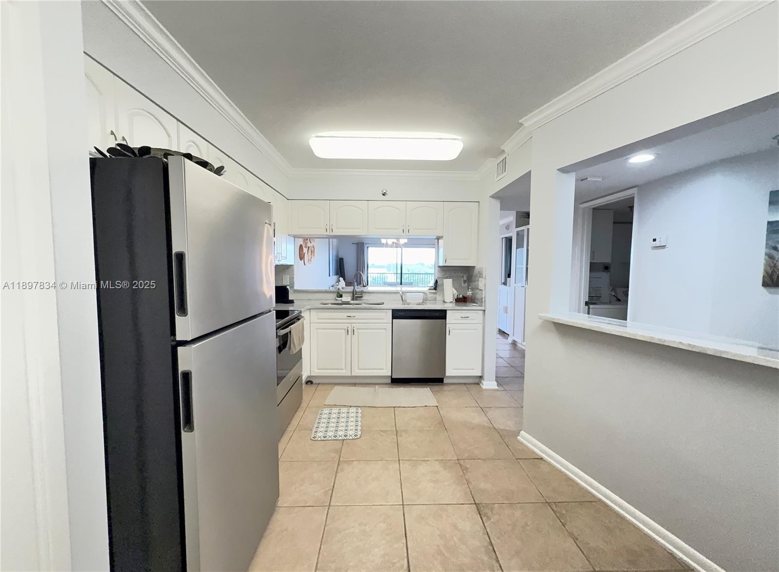 CYPRESS BEND CONDOMINIUM - Residential