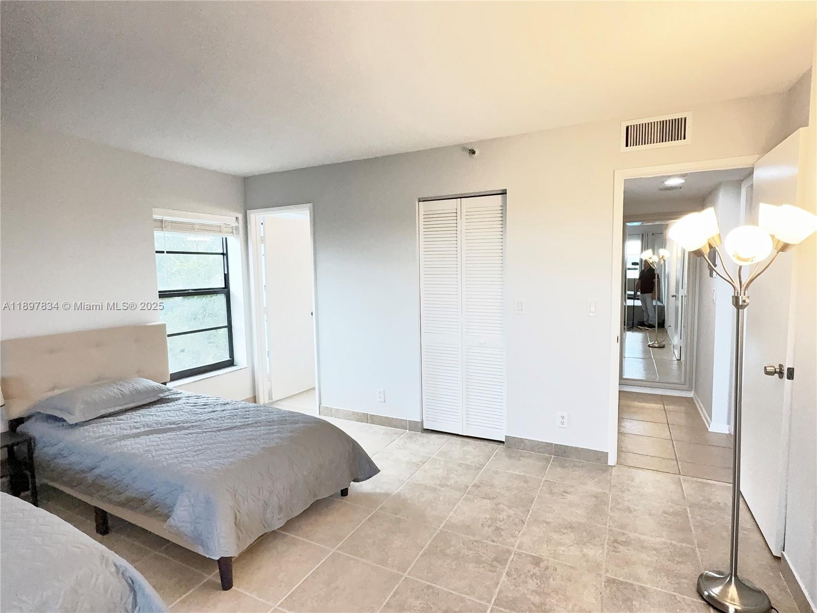 CYPRESS BEND CONDOMINIUM - Residential