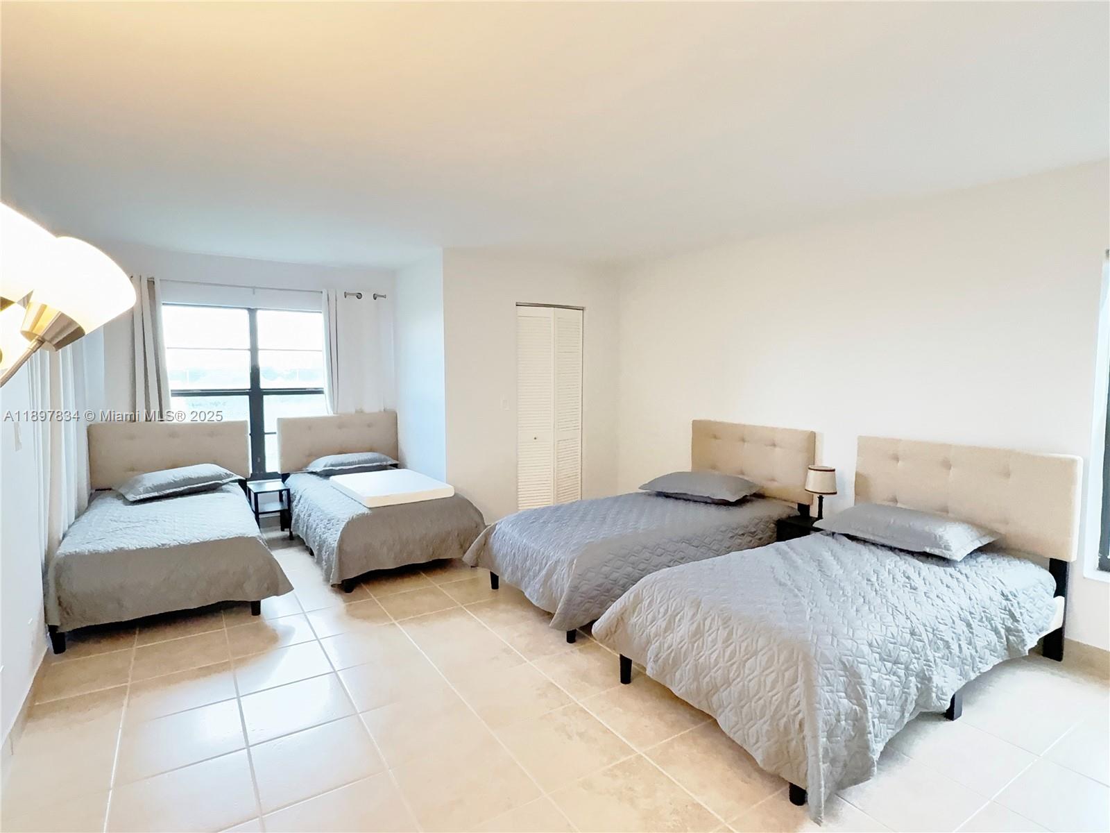 CYPRESS BEND CONDOMINIUM - Residential