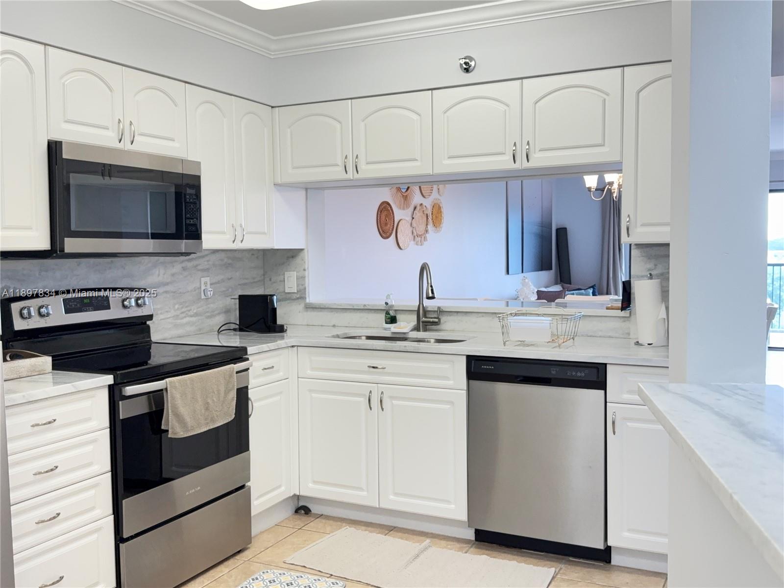 CYPRESS BEND CONDOMINIUM - Residential