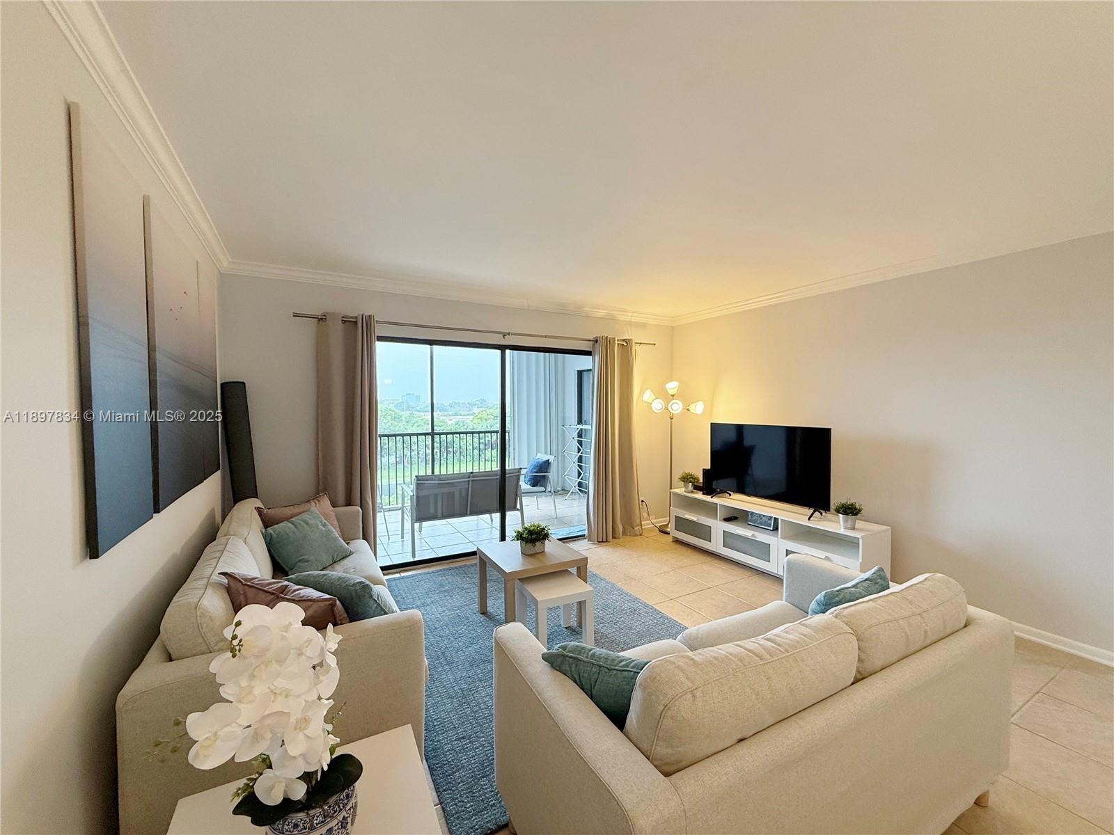 CYPRESS BEND CONDOMINIUM - Residential