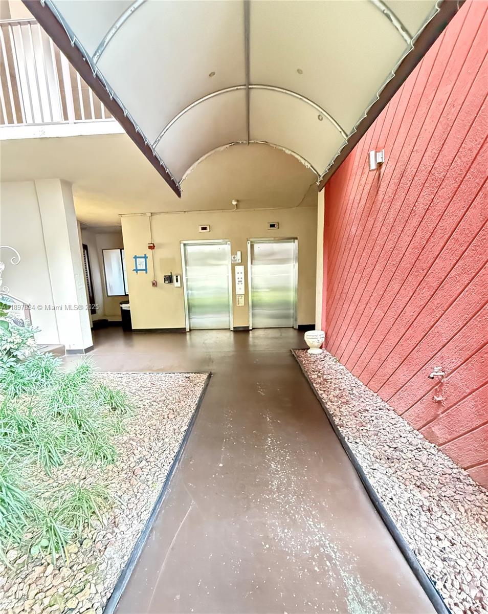 CYPRESS BEND CONDOMINIUM - Residential