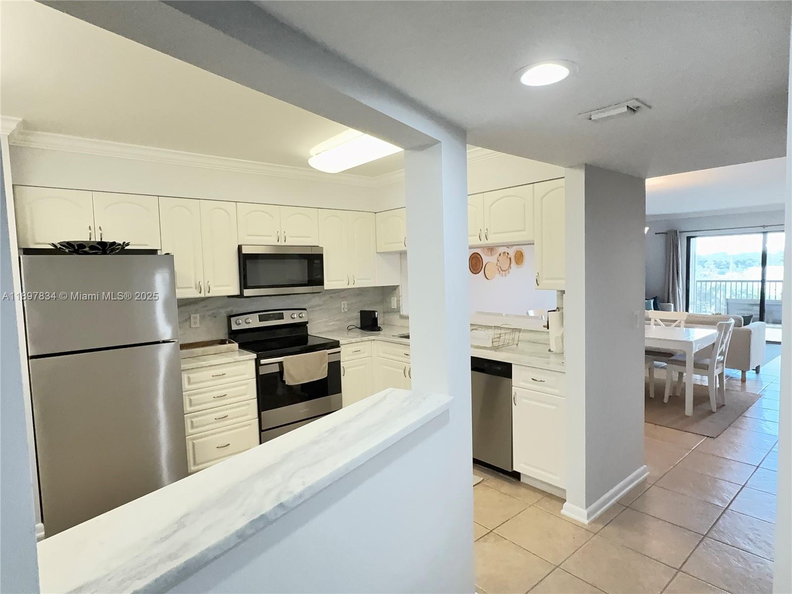 CYPRESS BEND CONDOMINIUM - Residential