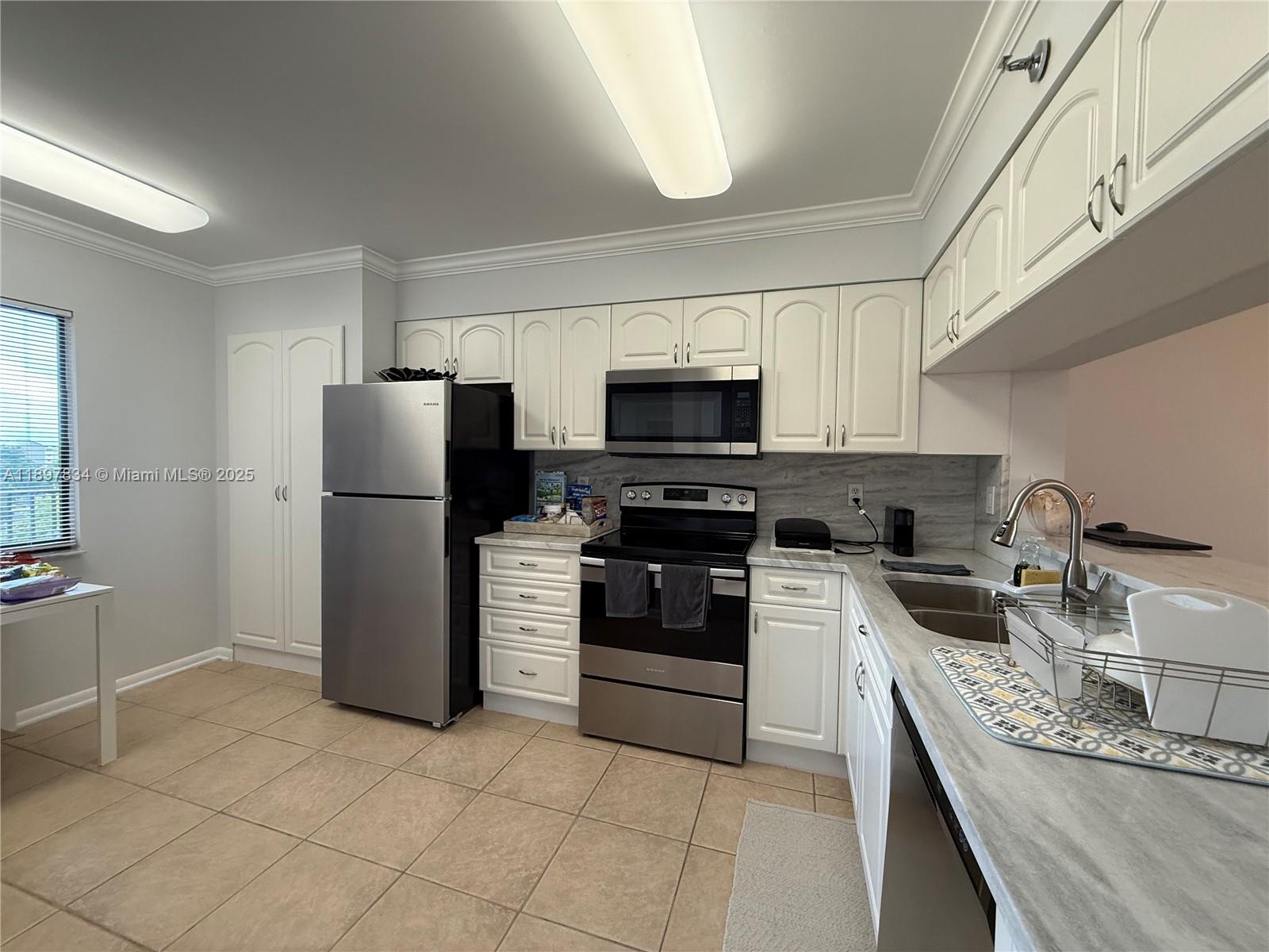 CYPRESS BEND CONDOMINIUM - Residential