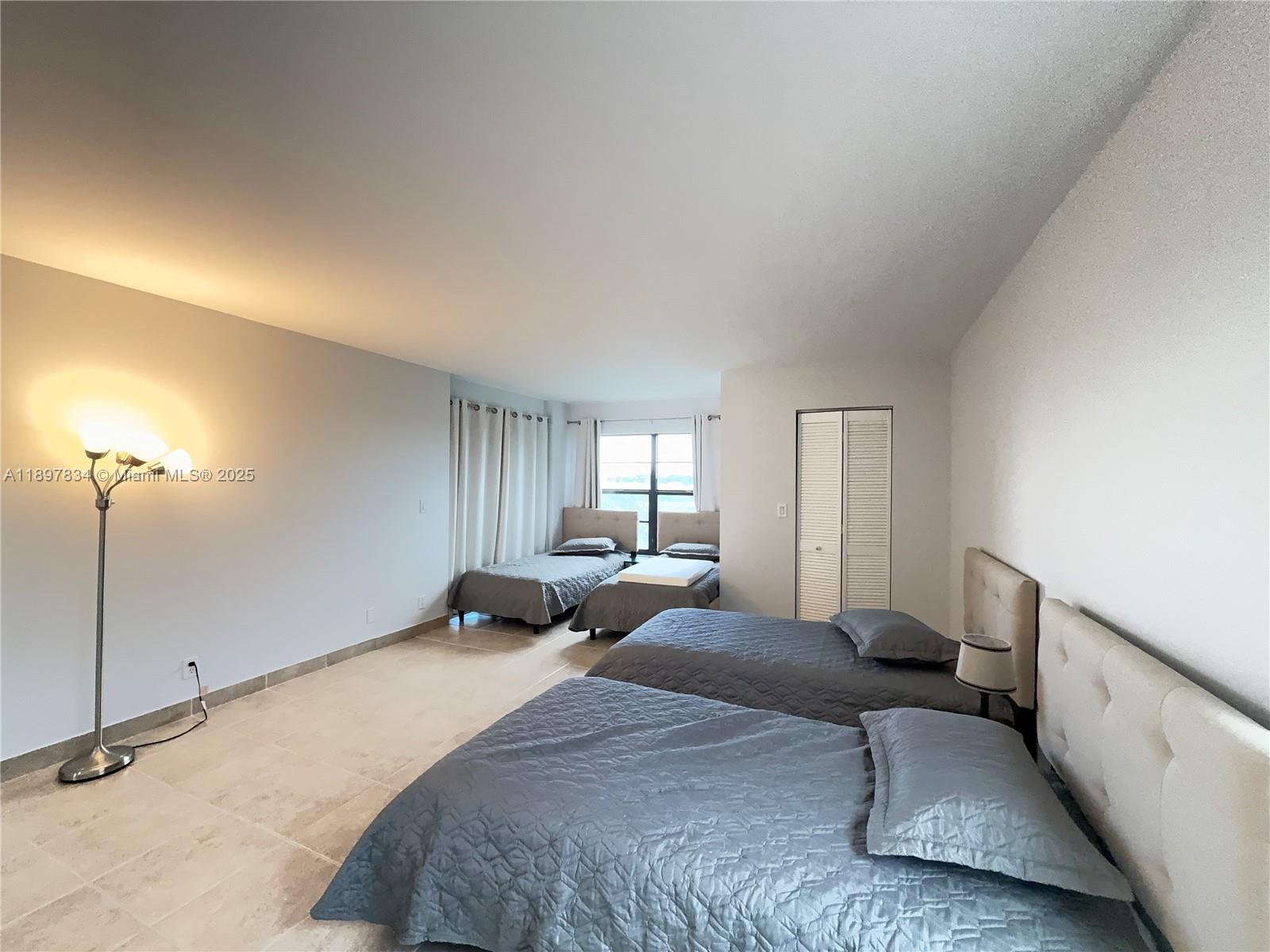 CYPRESS BEND CONDOMINIUM - Residential