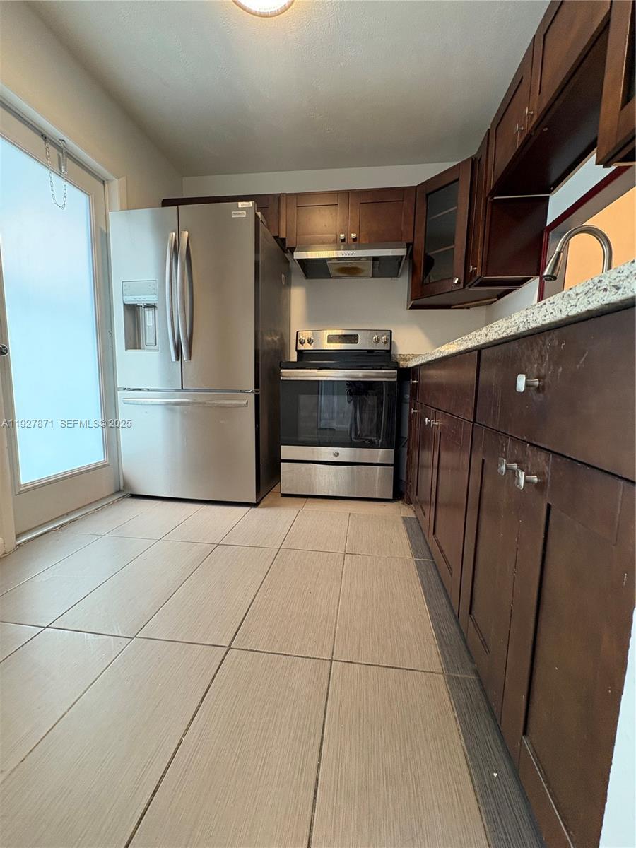 JARRET HALL CONDO - Residential