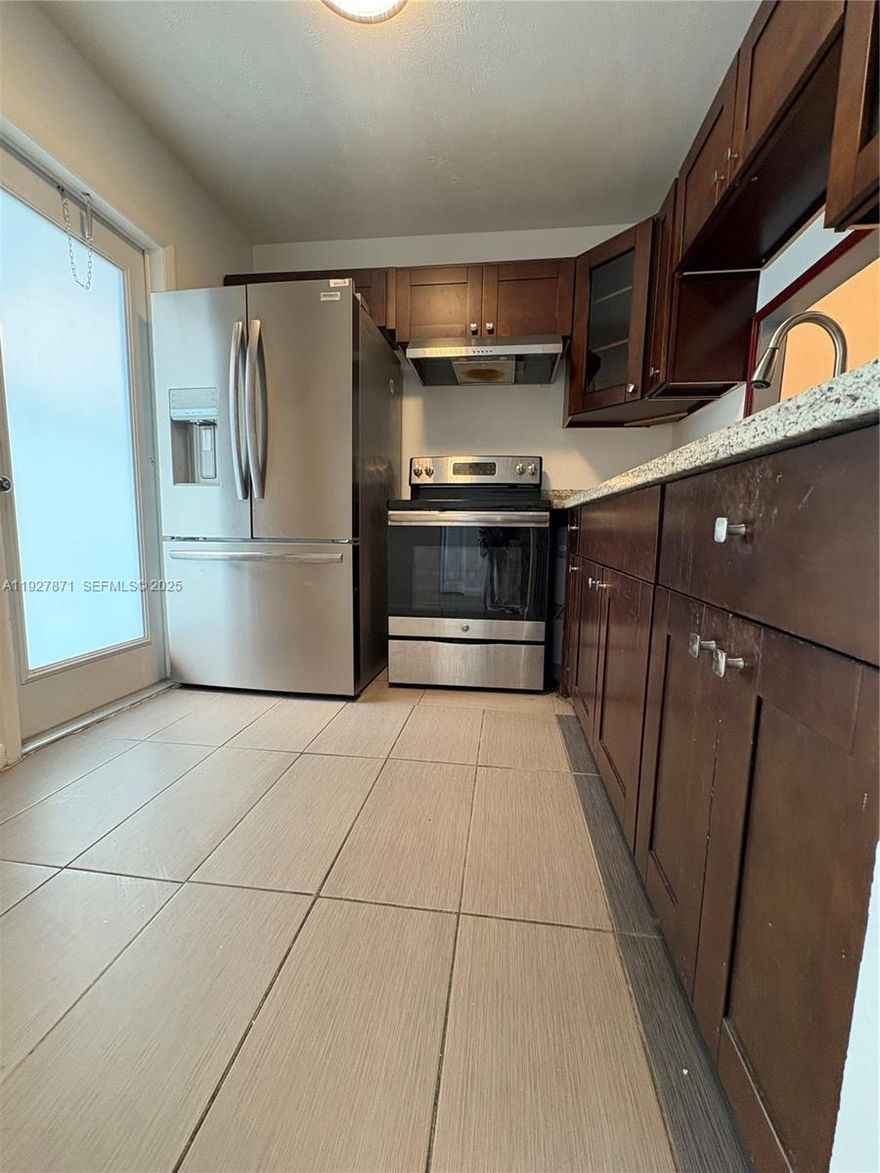 "Beautifully upgraded 2/2 condo in Majestic Gardens-ideal for owner-occupants or investors.
, 55+ year older .Features include an upgrade kitchen, renovated bathrooms, the floors, and a screened patio. Assigned parking. Investor-friendly . Strong rental demand in the area makes this a great income-producing property. Conventional location close to shopping, highways, schools, and transit"