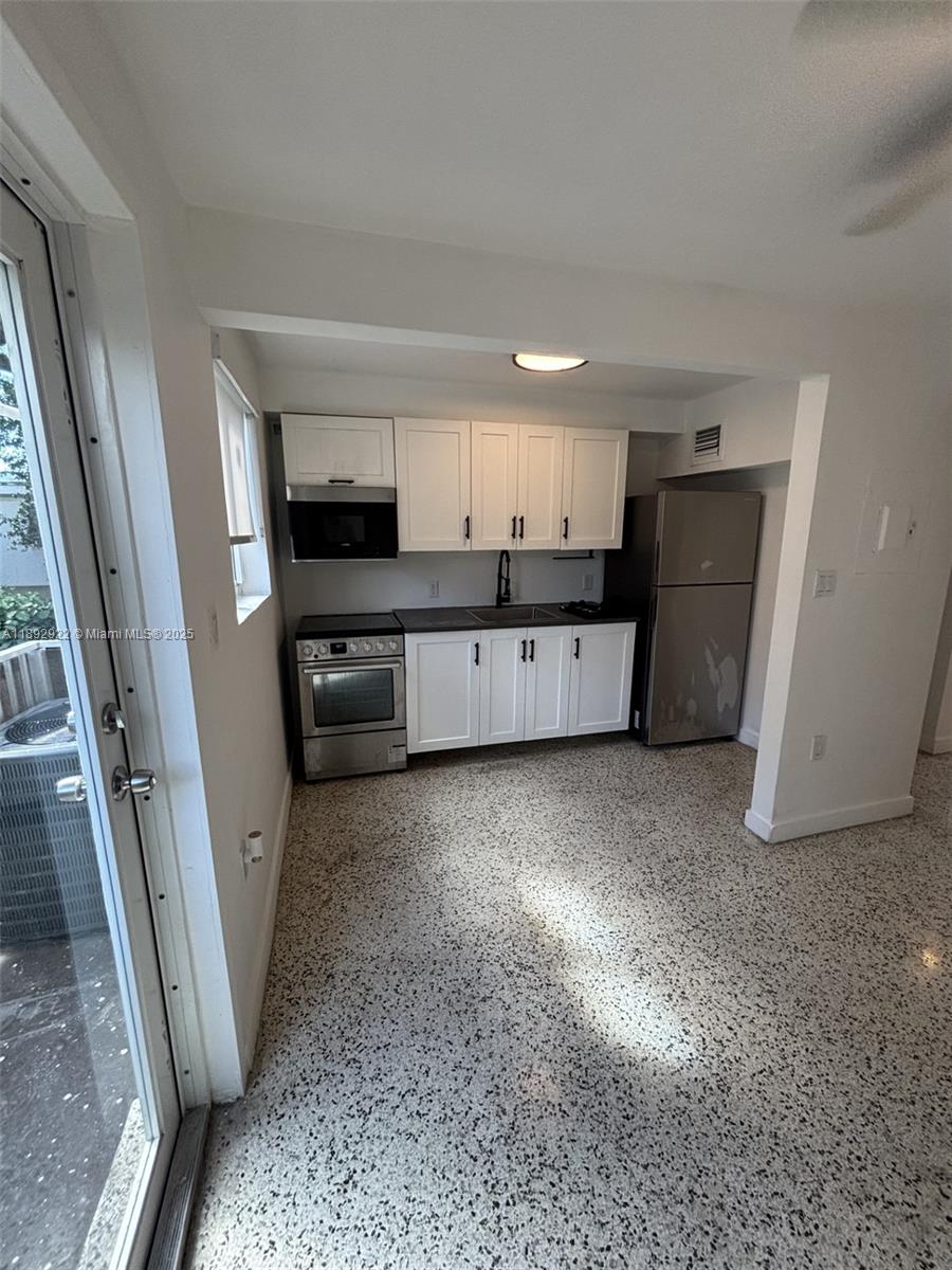 CITY OF MIAMI SOUTH - Residential Lease